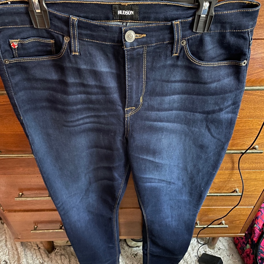 Hudson mid rise crop 31